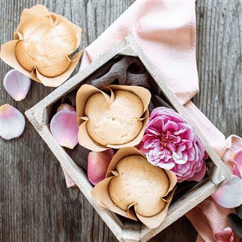 Joghurtmuffins mit weißer Schokolade